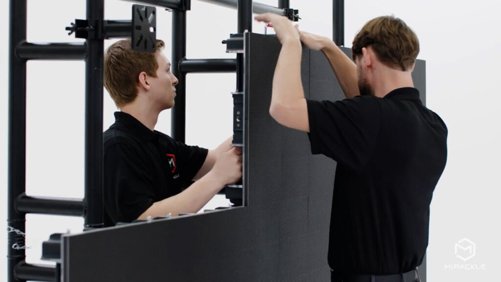 Die-Cast-Aluminum-vs.-Iron-LED-Cabinets_-Engineering-Trade-Offs-Behind-the-Frame.